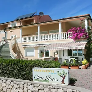 Olive House Apartment Simuni